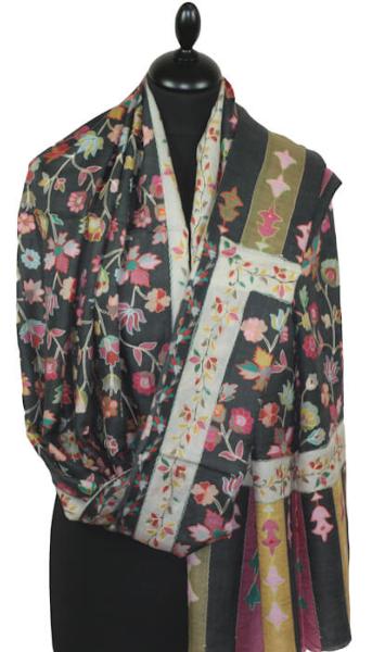 Étole Cachemire Noir Floral Brodée